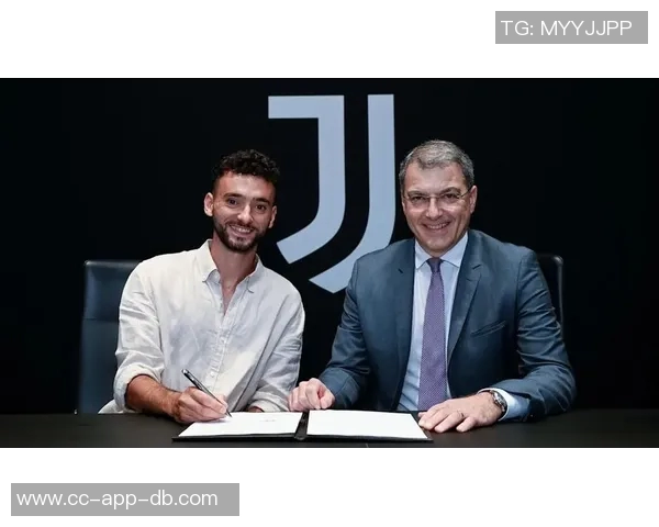 尤文图斯冬季转会窗目标锁定右后卫并希望若昂马里奥能顺利离队