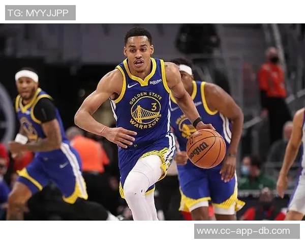 昔日冠军后卫普尔半场表现亮眼贡献11分3板3断展现高难度进攻能力