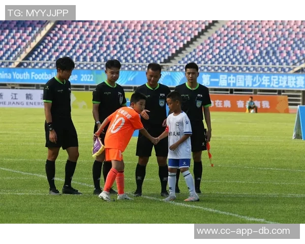 独立报评论拉特克利夫移民言论引发热议足球在促进社会融合中的重要作用 独立报评论拉特克利夫移民言论引发热议足球在促进社会融合中的重要作用